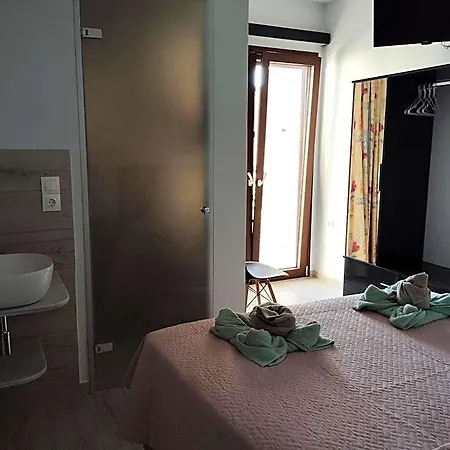 Maria Hotel Valsamata