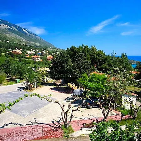 Maria Aparthotel